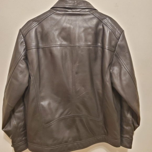 Real Leather Jacket - Picture 2 of 2